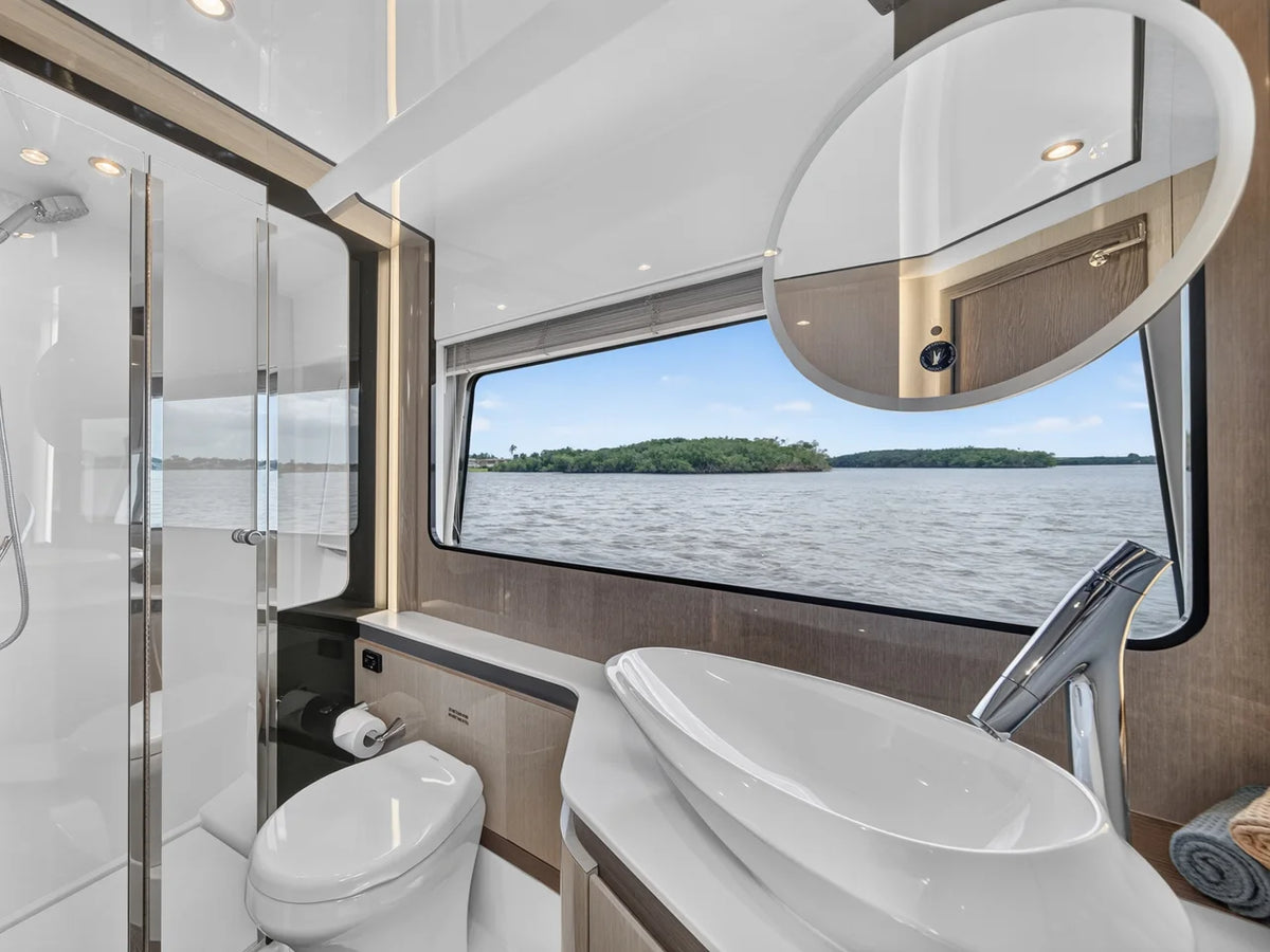 2026 Cruisers Yachts 57 FLY 57.0 feet, Stuart, Florida #22