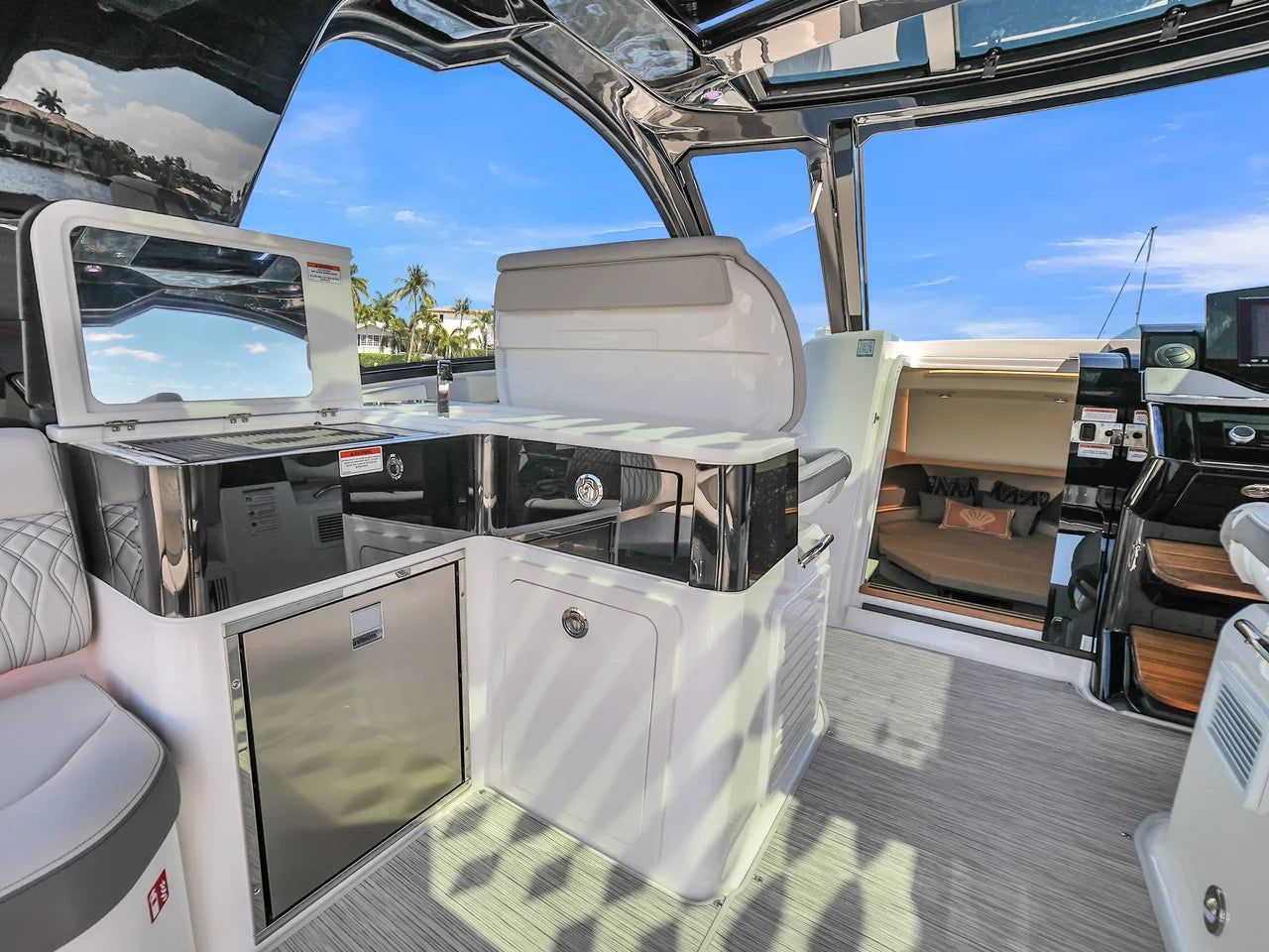 2026 Sea Ray Sundancer 370 Outboard 37.0 feet, Pompano Beach, Florida #16