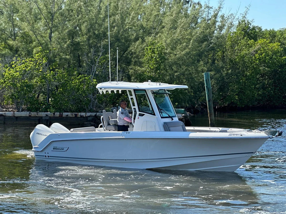 2027 Boston Whaler 250 Outrage 25.0 feet, Key Largo, FL #1