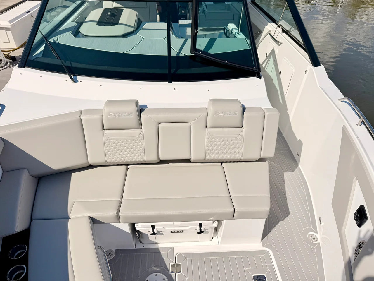 2026 Cruisers Yachts 34 GLS Outboard 34.0 feet, St Petersburg, FL #70