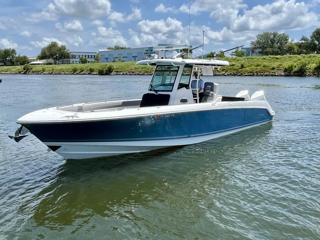 2023 Boston Whaler 330 OUTRAGE 33.0 feet, Venice, Florida #13