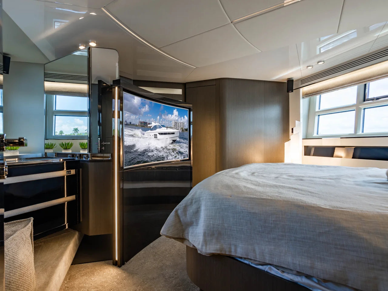 2019 Azimut S7 70.0 feet, West Palm Beach, FL #104