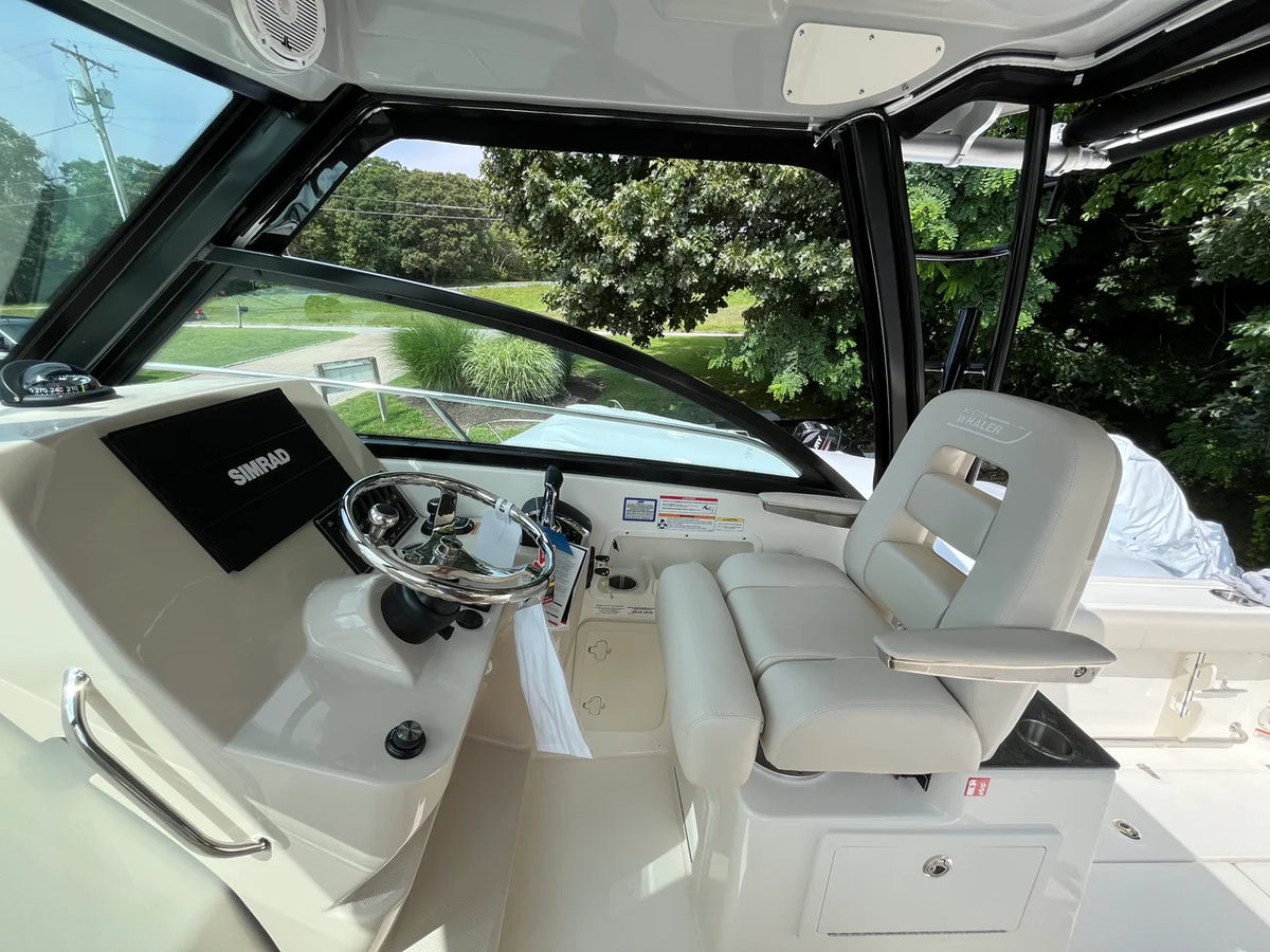 2027 Boston Whaler 285 Conquest 28.0 feet, Wakefield, RI #17