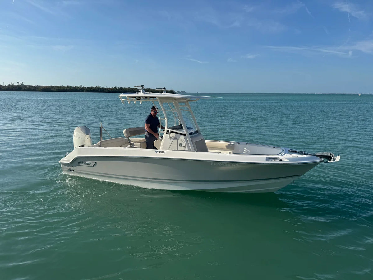 2021 Boston Whaler 230 OUTRAGE 23.0 feet, Sarasota, FL #4