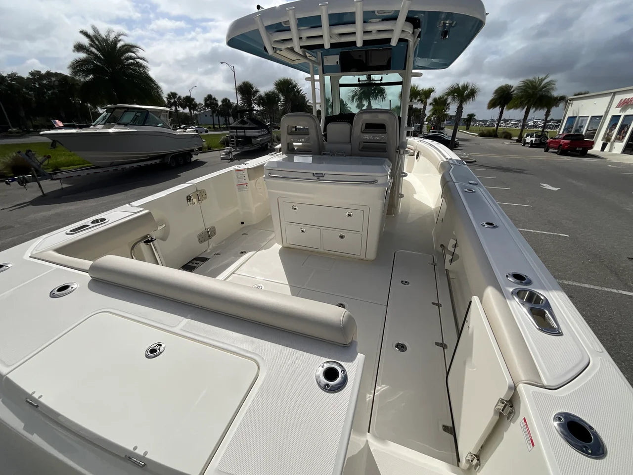 2026 Boston Whaler 330 Outrage 33.0 feet, Jacksonville Beach, Florida #9