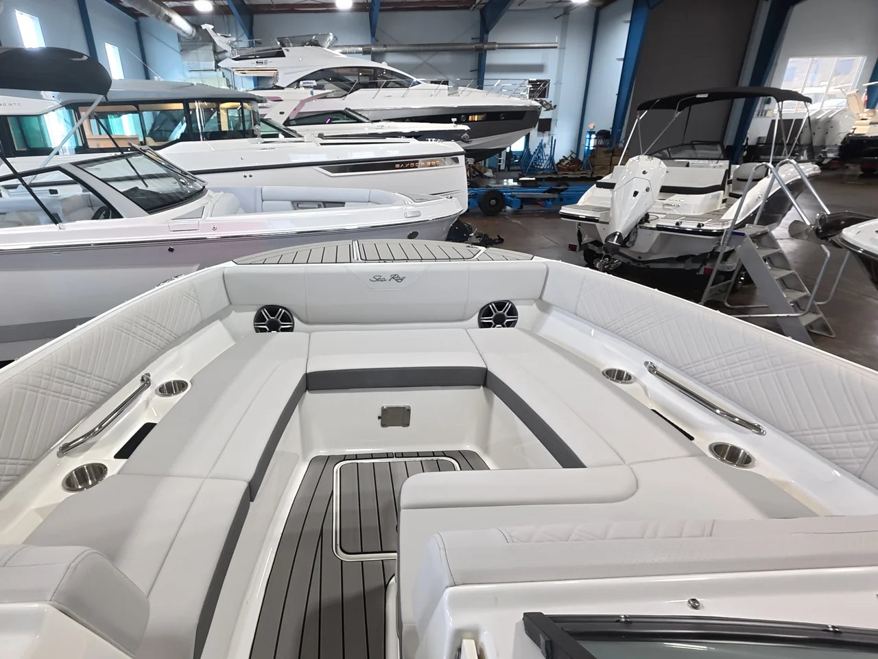 2027 Sea Ray SDX 270 Outboard 27.0 feet, Clearwater, Florida #14