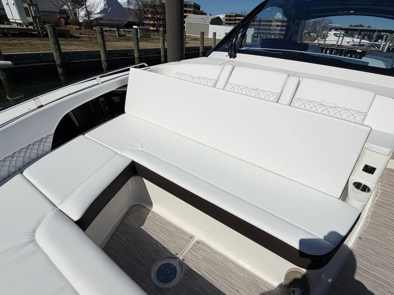 2026 Sea Ray Sundancer 370 Outboard 37.0 feet, Grasonville, MD #30