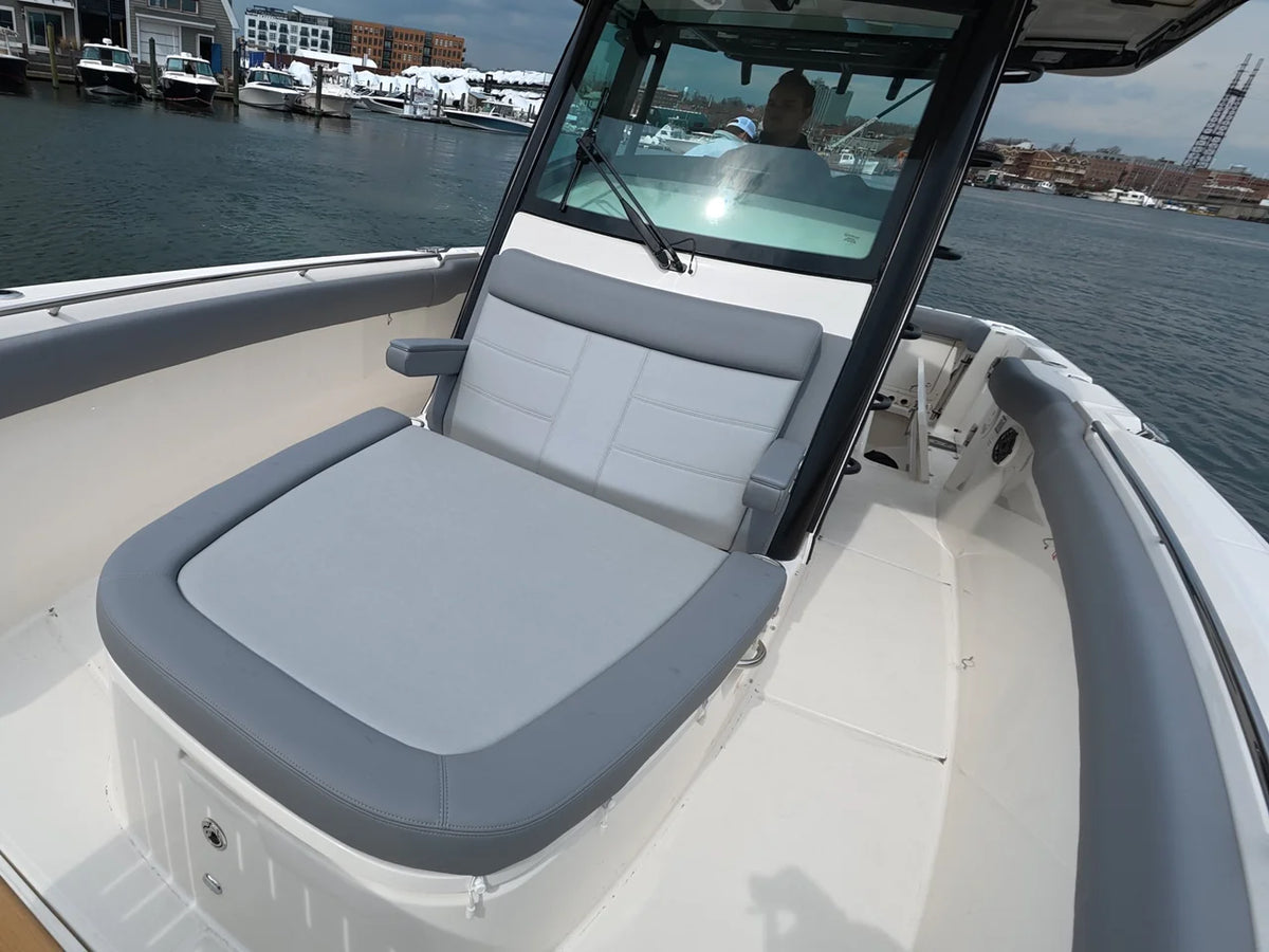 2026 Boston Whaler 330 Outrage 33.0 feet, Norwalk, Connecticut #29