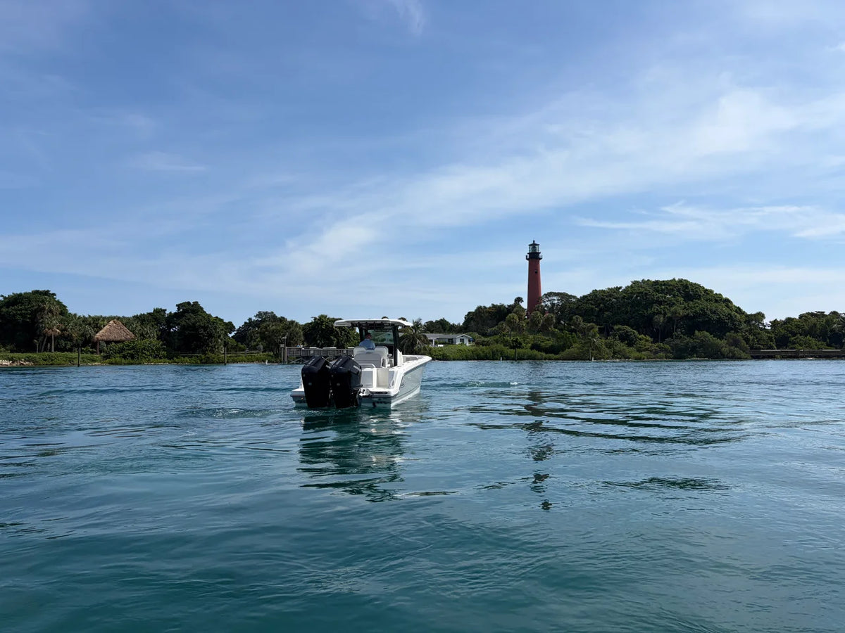 2026 Boston Whaler 330 Outrage 33.0 feet, Jupiter, Florida #14