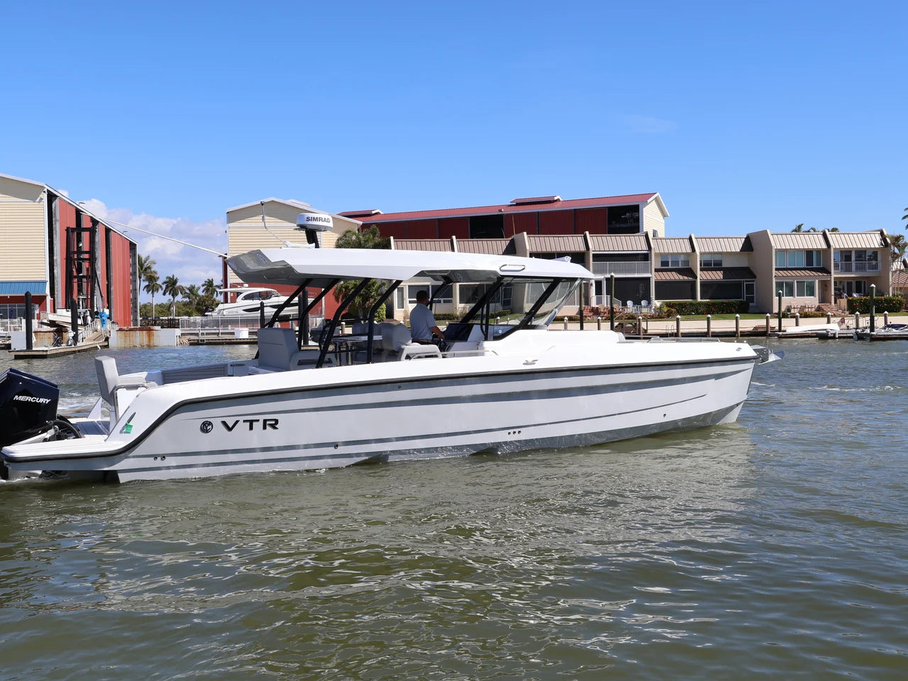 2026 Cruisers Yachts 38 VTR 38.0 feet, Naples, Florida #8