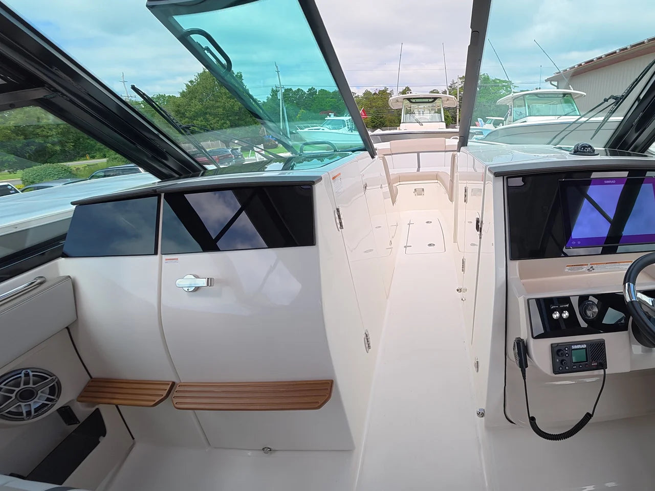 2025 Boston Whaler 330 Vantage 33.0 feet, Dennis, New Jersey #24