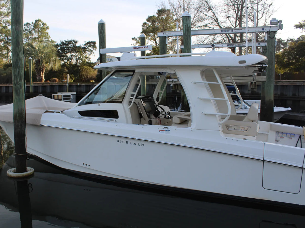 2021 Boston Whaler 350 REALM 35.0 feet, Wilmington, NC #1