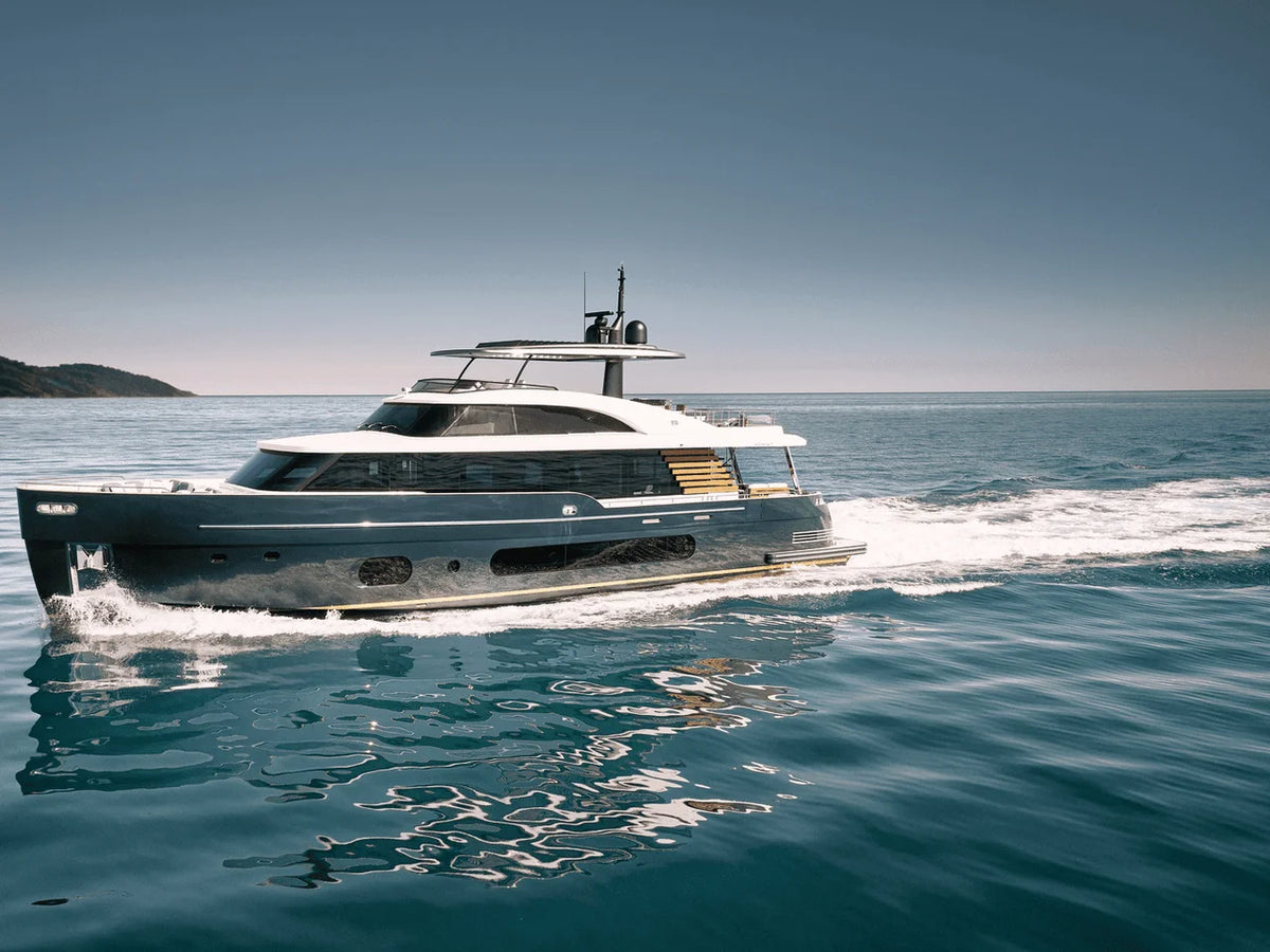 2027 Azimut Magellano 66 66.0 feet, Inuvik, Northwest Territories #1