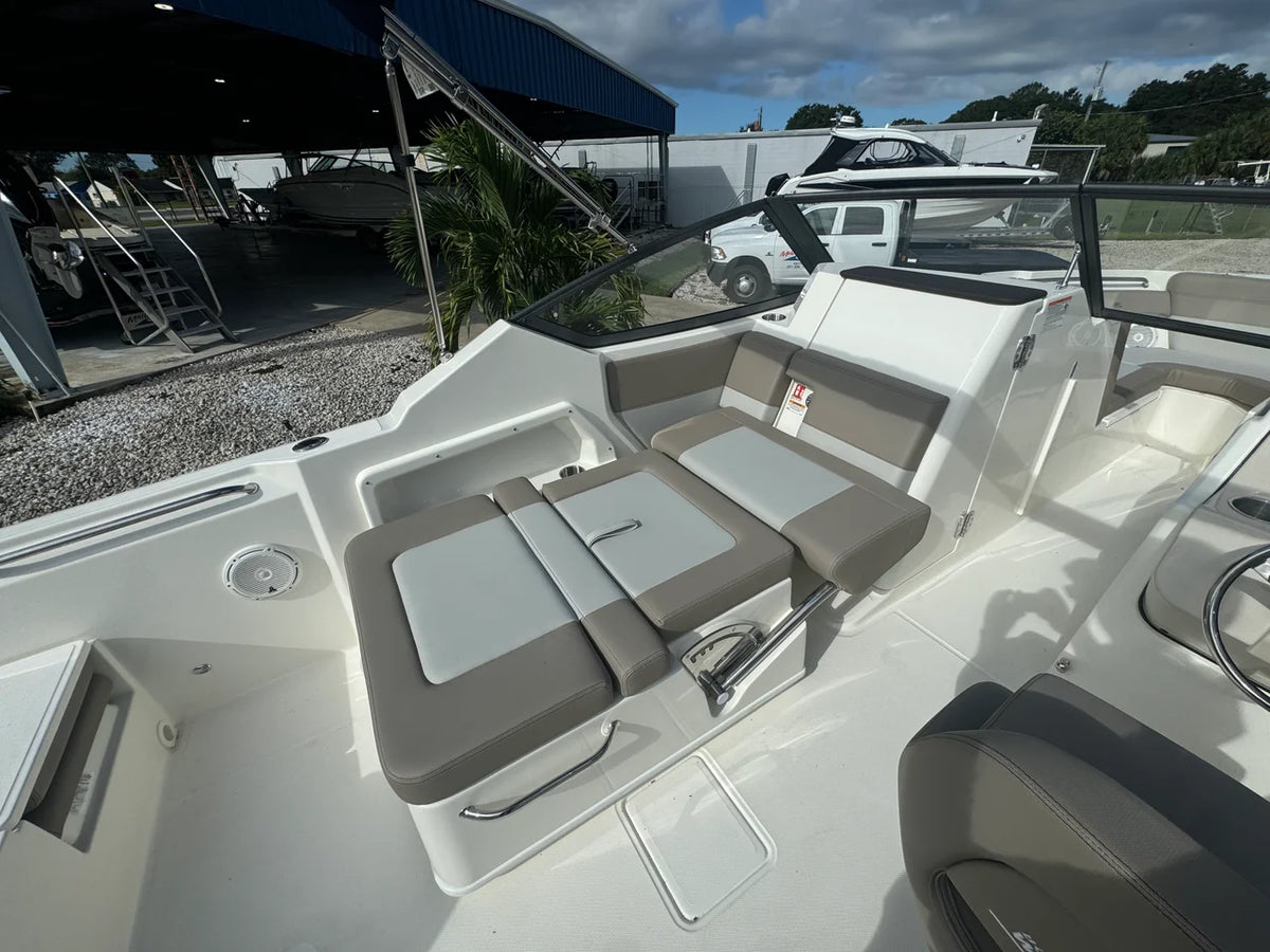 2026 Boston Whaler 210 Vantage 21.0 feet, Cocoa, Florida #20