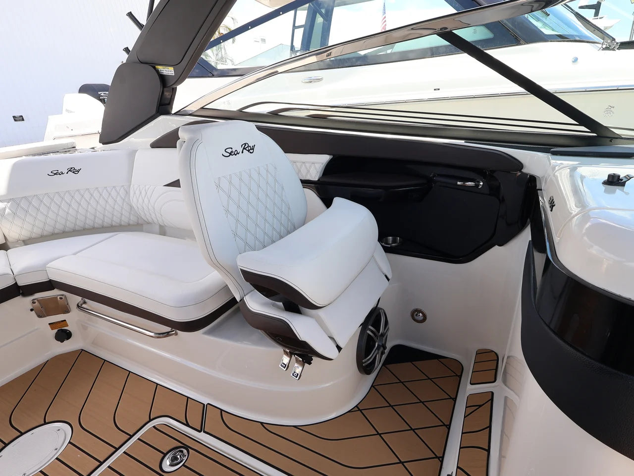 2027 Sea Ray SLX 260 Outboard 26.0 feet, Naples, Florida #19