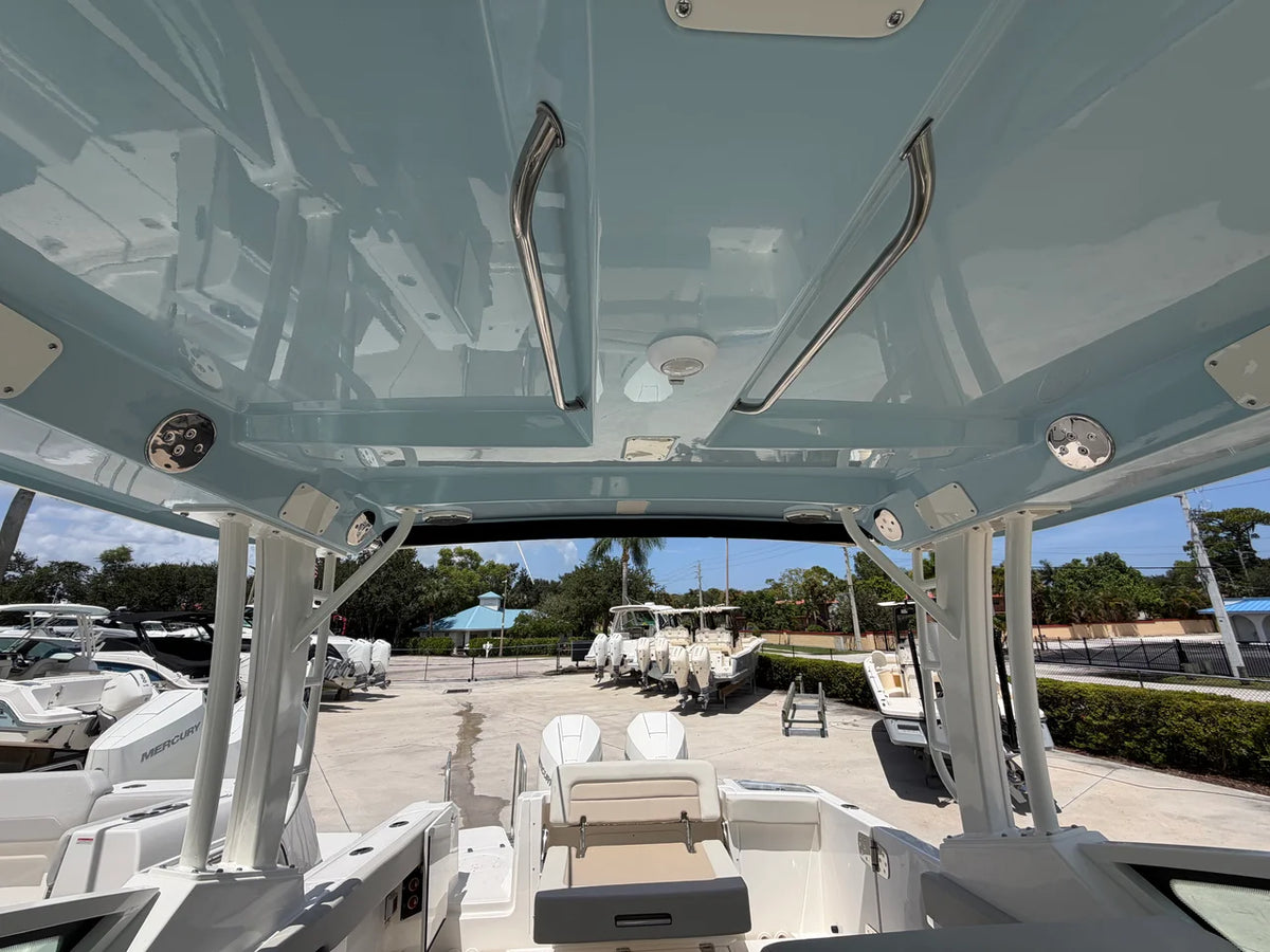 2027 Boston Whaler 280 Vantage 28.0 feet, Stuart, Florida #35