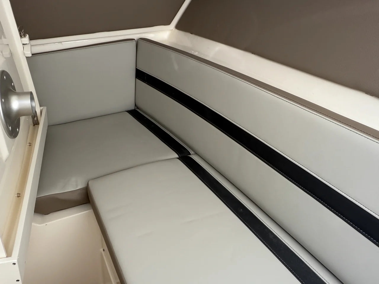 2026 Boston Whaler 330 Vantage 33.0 feet, Wrightsville Beach, North Carolina #26