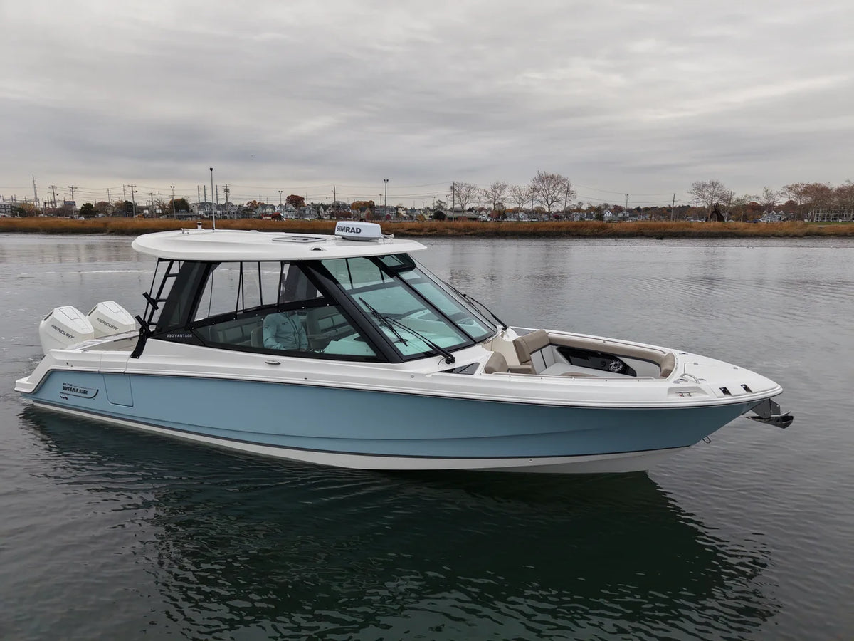 2026 Boston Whaler 330 Vantage 33.0 feet, Norwalk, Connecticut #4