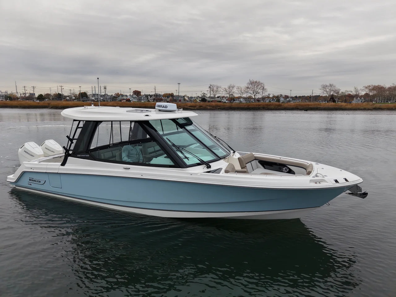 2026 Boston Whaler 330 Vantage 33.0 feet, Norwalk, Connecticut #4
