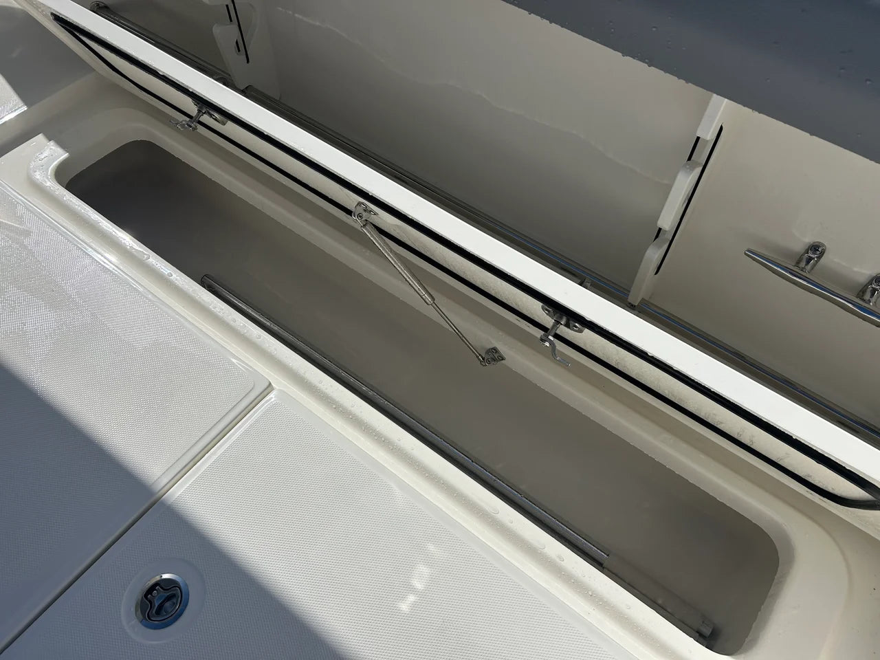 2026 Boston Whaler 330 Outrage 33.0 feet, Pensacola, Florida #20