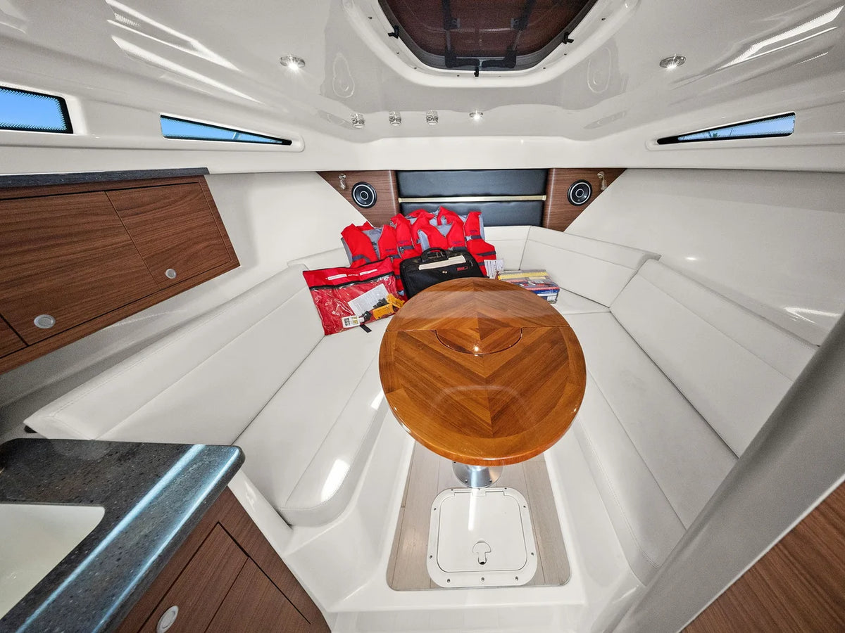 2023 Boston Whaler 325 CONQUEST 32.0 feet, St Petersburg, FL #23