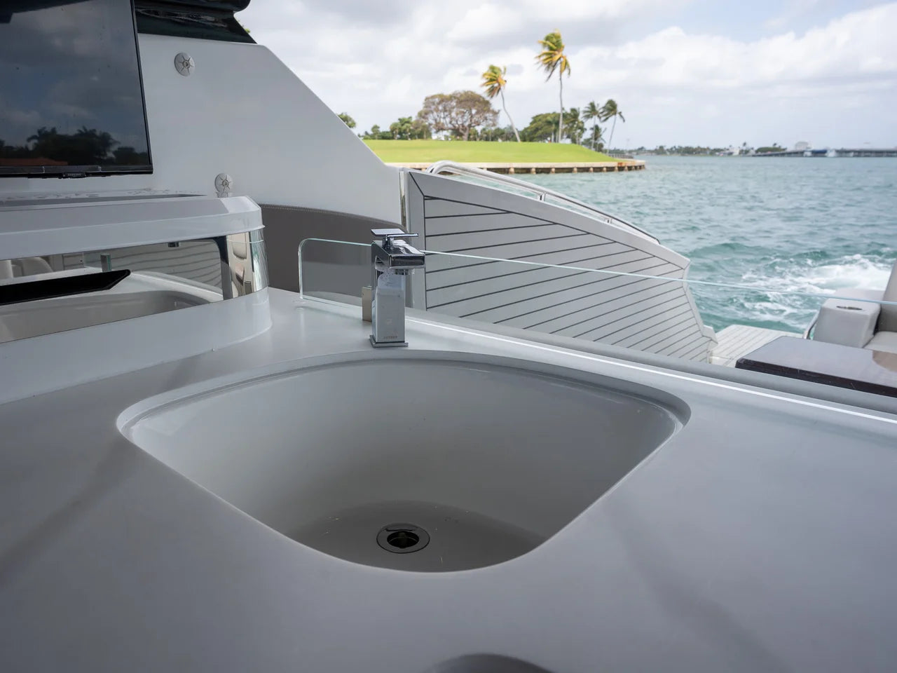 2024 Cruisers Yachts 50 GLS 50.0 feet, Dania Beach, Florida #31