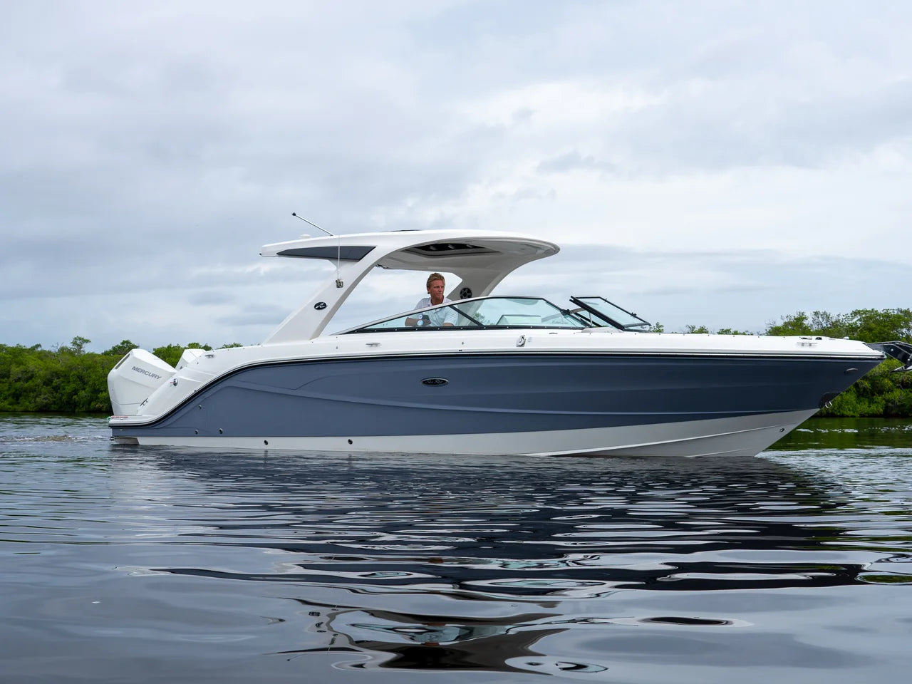 2027 Sea Ray SLX 310 Outboard 31.0 feet, Fort Myers, FL #1