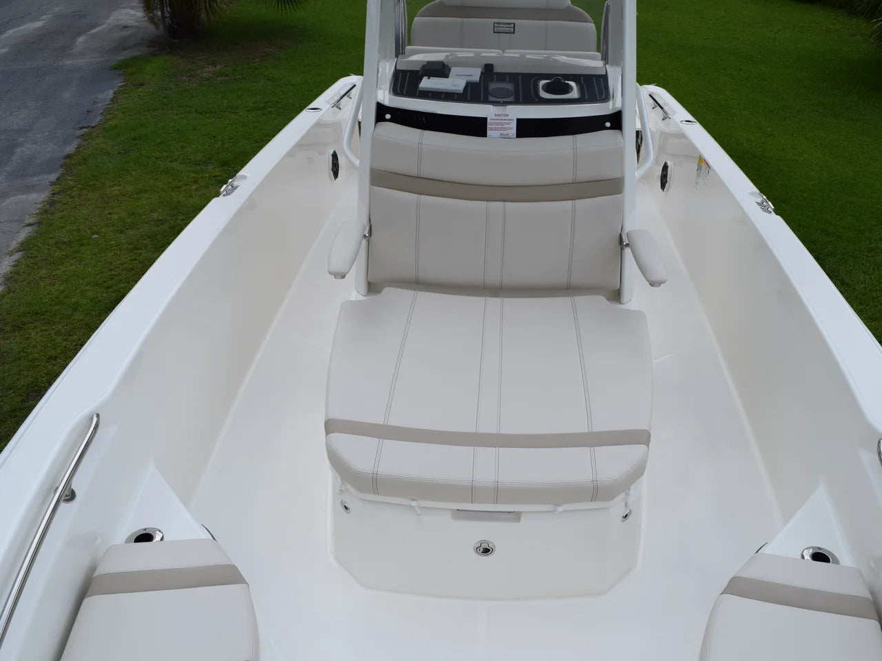 2026 Boston Whaler 250 Dauntless 25.0 feet, Thunderbolt, GA #15
