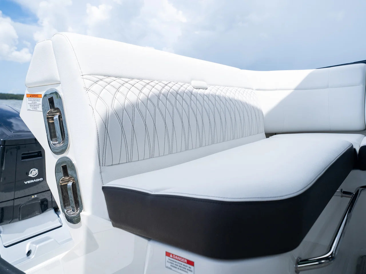 2026 Sea Ray Sundancer 370 Outboard 37.0 feet, Clearwater, Florida #19