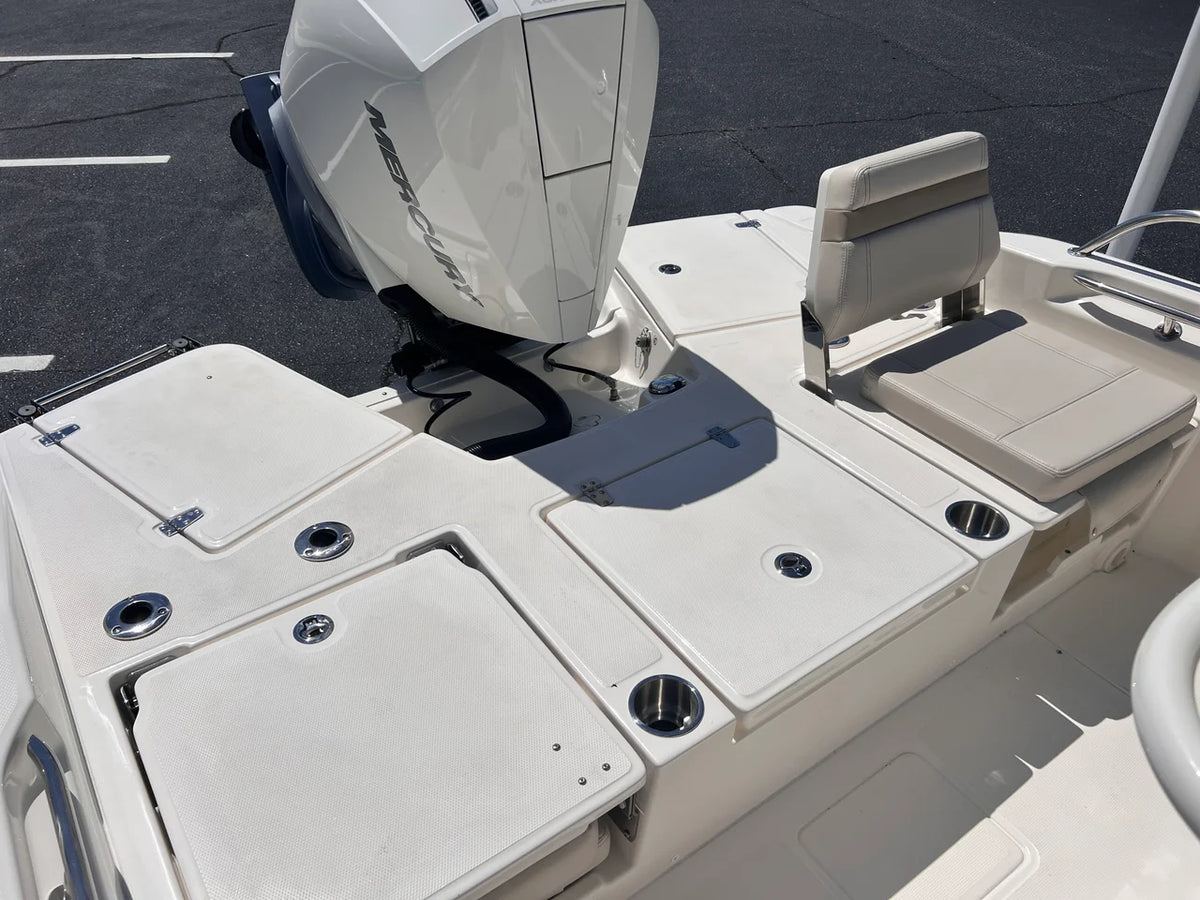 2026 Boston Whaler 250 Dauntless 25.0 feet, Greenville, SC #11