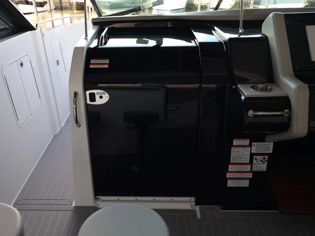 2026 Cruisers Yachts 38 GLS Outboard 38.0 feet, Naples, Florida #35