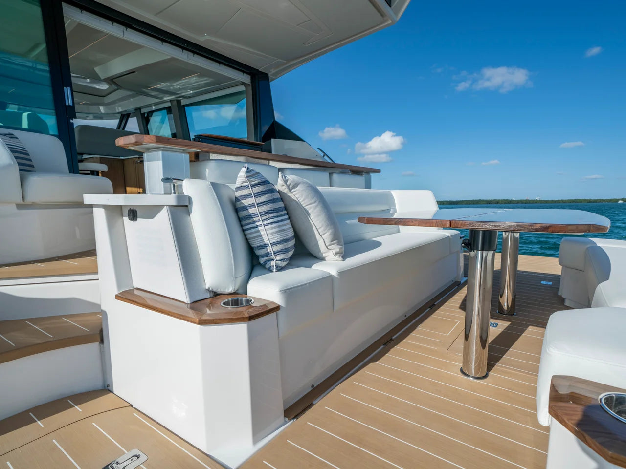 2026 Tiara Yachts 60 EX 60.0 feet, Inuvik, Northwest Territories #12