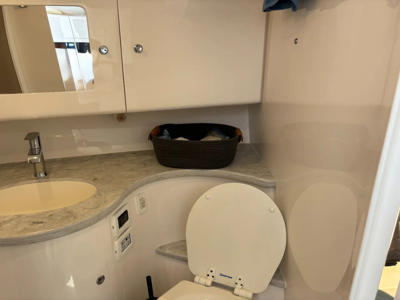 2021 Intrepid 409 Valor 40.0 feet, Cutchogue, NY #12