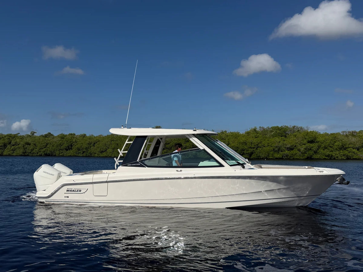 2027 Boston Whaler 330 Vantage 33.0 feet, Fort Myers, FL #8