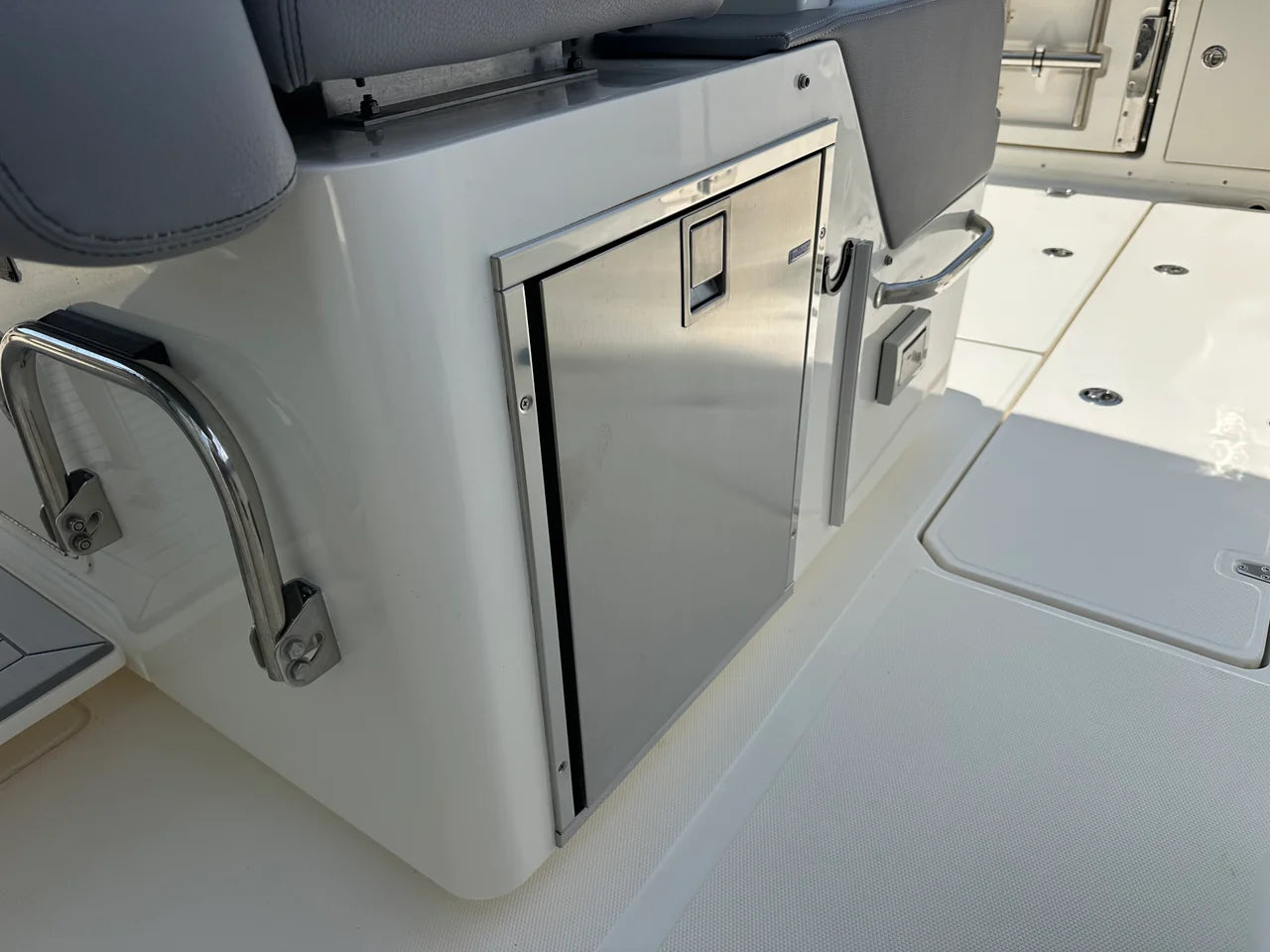 2024 Boston Whaler 380 OUTRAGE 38.0 feet, Pensacola, Florida #48