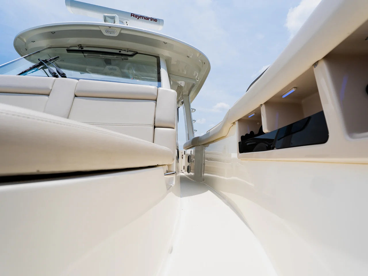 2023 Boston Whaler 350 Realm 35.0 feet, Clearwater, Florida #44