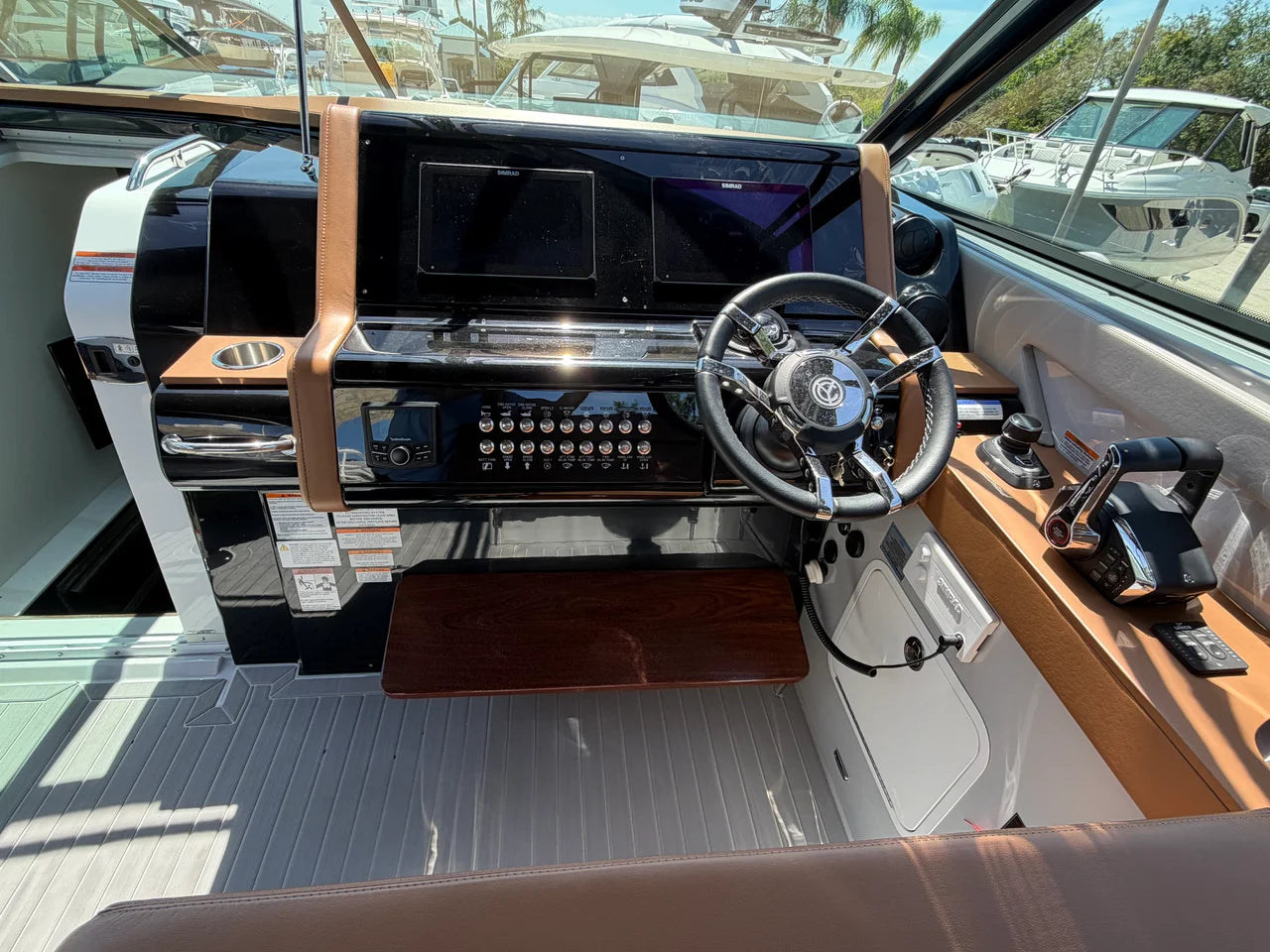 2024 Cruisers Yachts 38 GLS South Beach Outboard 38.0 feet, Stuart, Florida #18