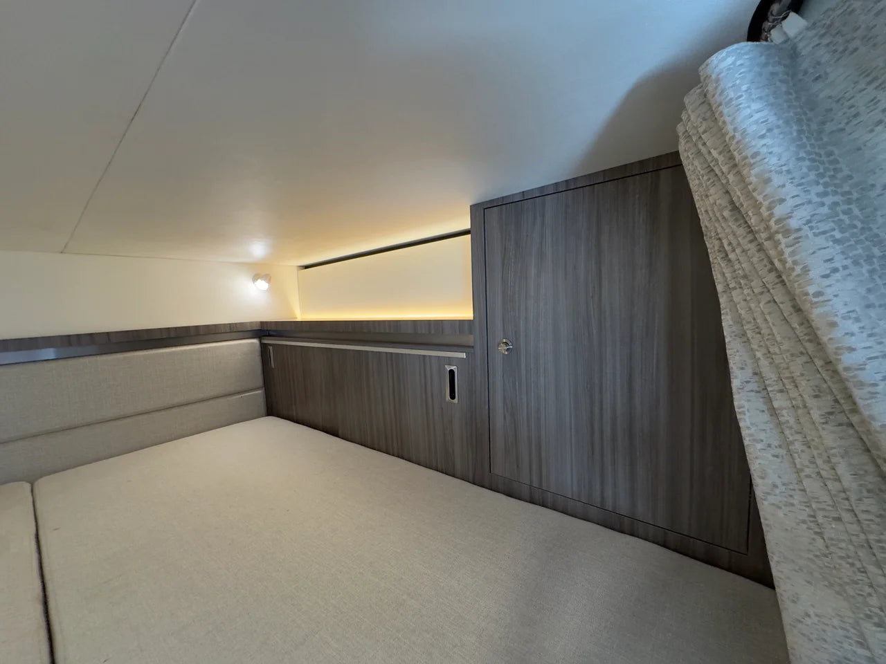 2021 Sea Ray 320 SUNDANCER OB 32.0 feet, Norwalk, Connecticut #99