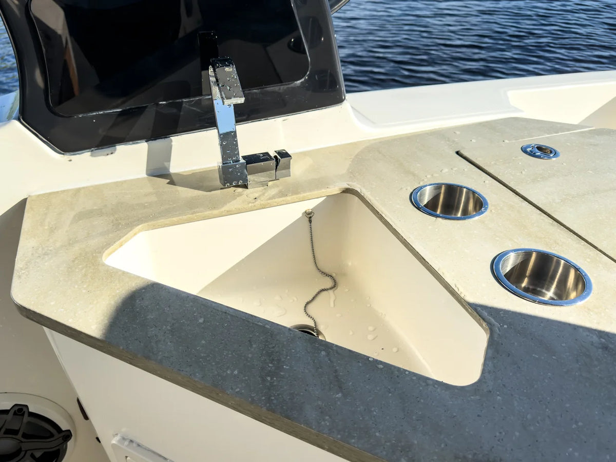 2022 Boston Whaler 350 Realm 35.0 feet, Fort Myers, FL #12