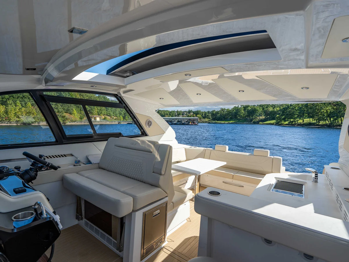 2027 Cruisers Yachts 42 GLS 42.0 feet, Lake Ozark, MO #35
