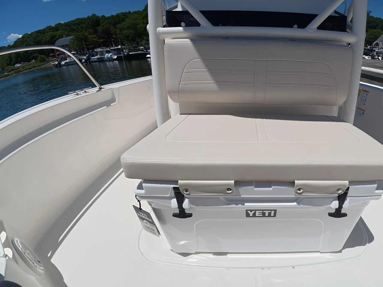 2026 Boston Whaler 210 Montauk 21.0 feet, Huntington, NY #24