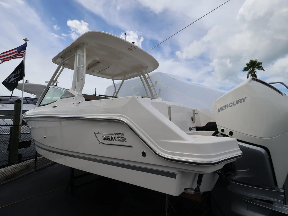 2026 Boston Whaler 240 Vantage 24.0 feet, Naples, Florida #3