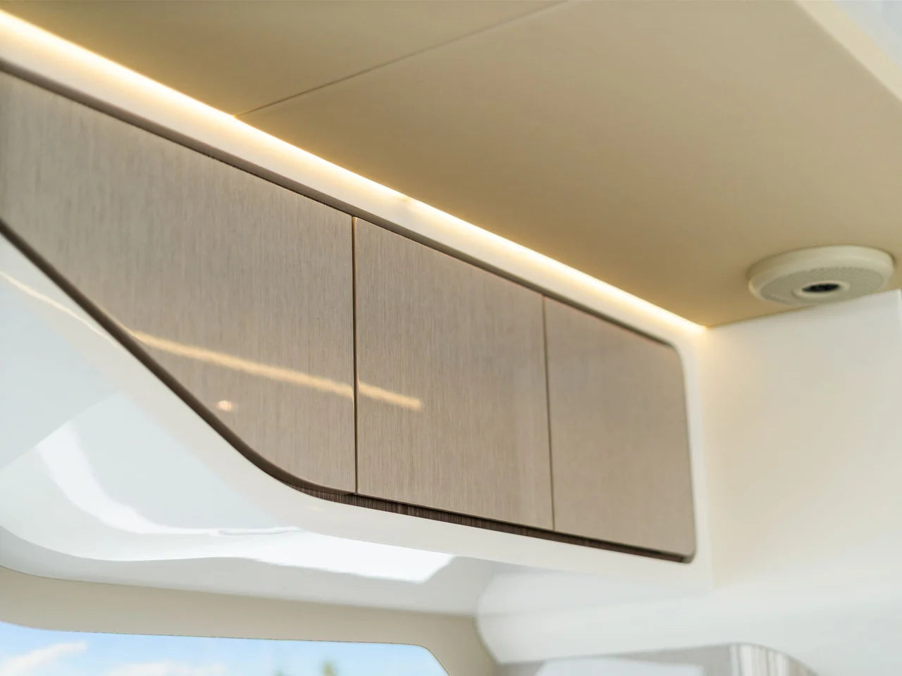 2026 Cruisers Yachts 57 FLY 57.0 feet, Miami, FL #69