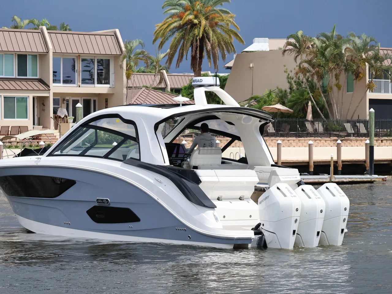 2026 Sea Ray Sundancer 370 Outboard 37.0 feet, Naples, Florida #8