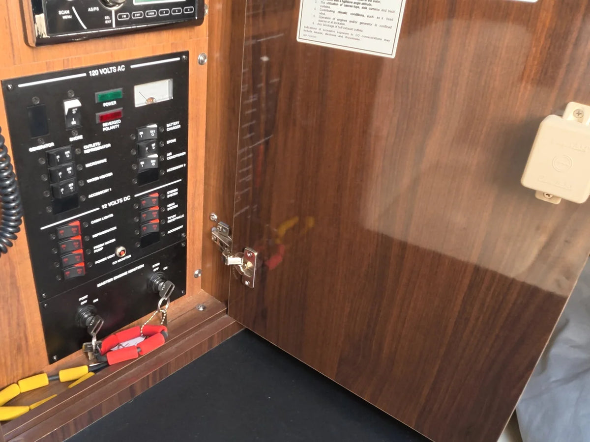 2016 Sea Ray 330 Sundancer 33.0 feet, Huntington, NY #36