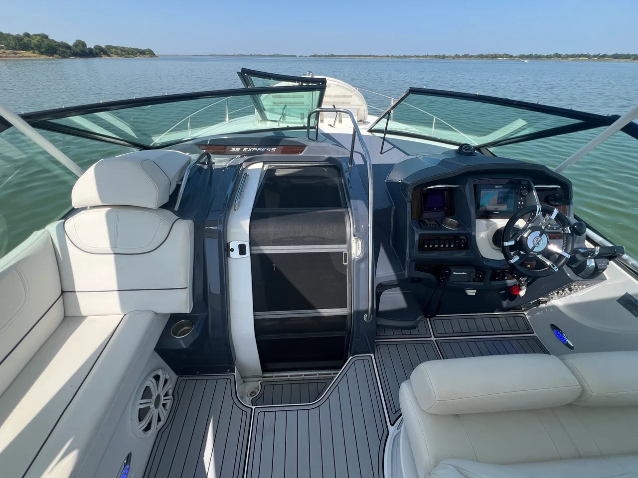 2018 Cruisers Yachts 35 EXPRESS 35.0 feet, Lewisville, TX #34