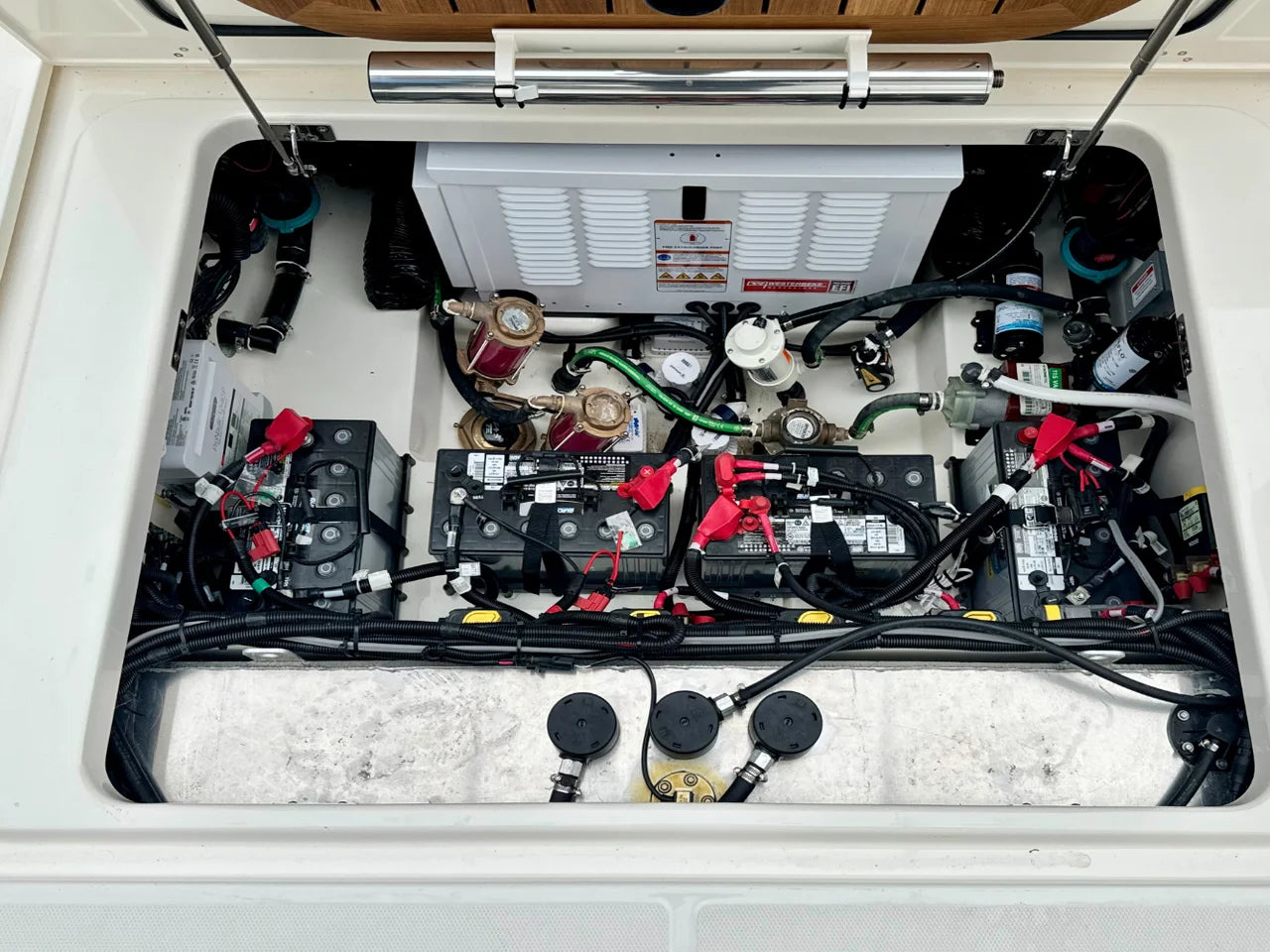 2026 Boston Whaler 325 Conquest 32.0 feet, Huntington, NY #13
