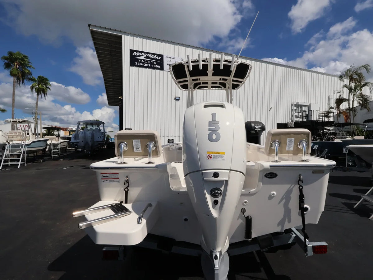 2027 Boston Whaler 190 Montauk 19.0 feet, Naples, Florida #3