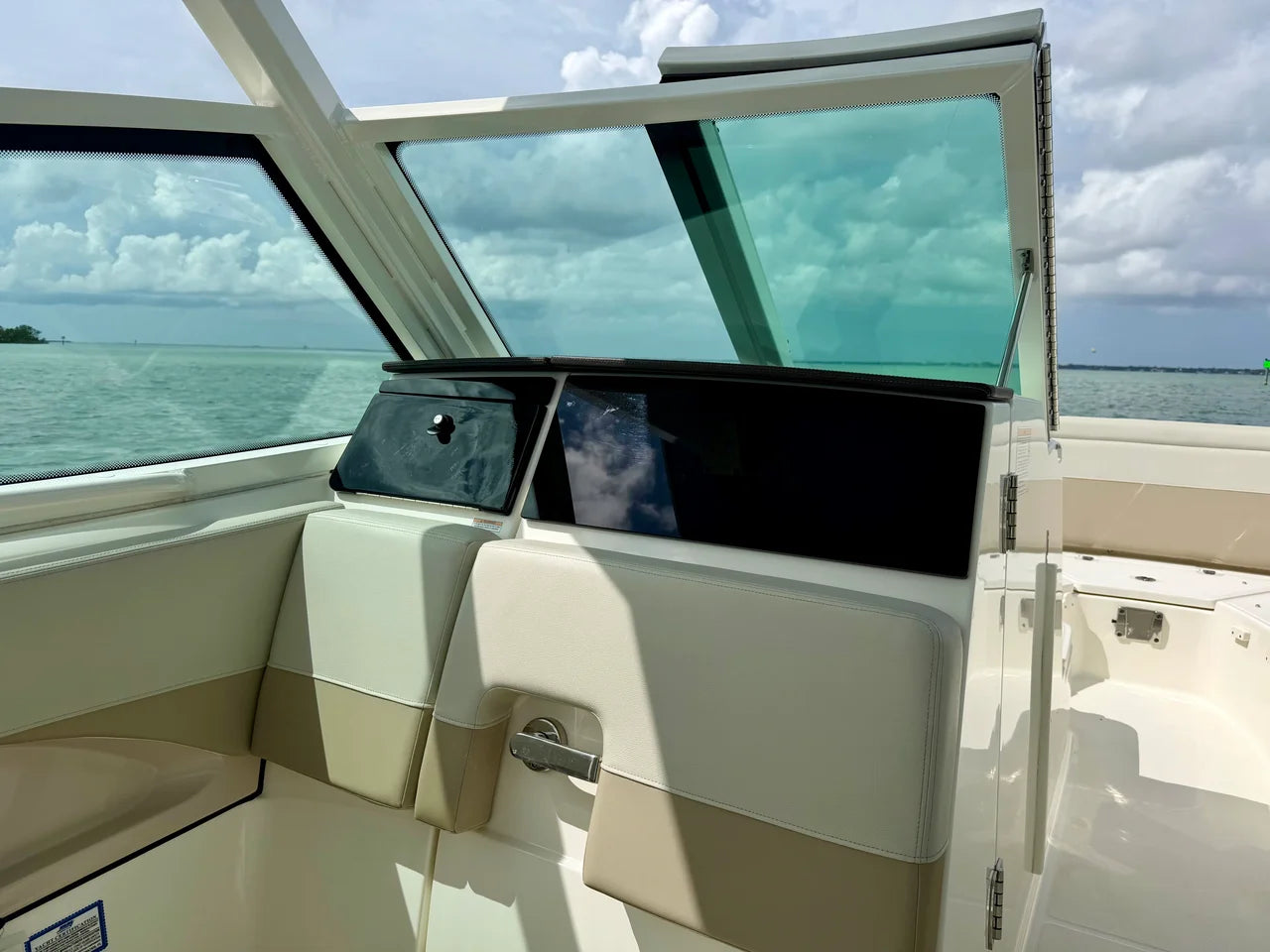 2024 Boston Whaler 280 VANTAGE 29.0 feet, Sarasota, Florida #19