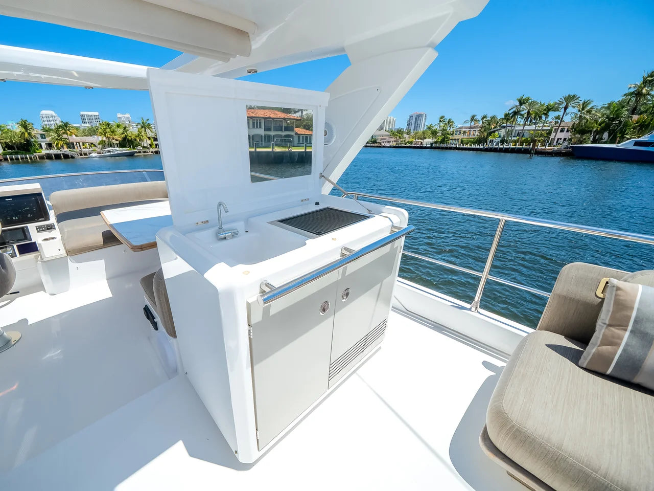 2021 Azimut 50 FLY 50.0 feet, Pompano Beach, Florida #31